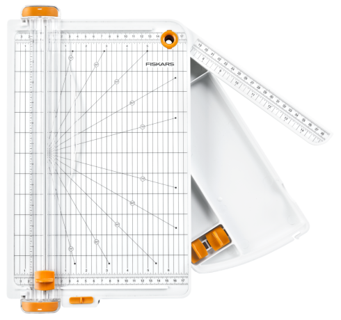 Preview: Fiskars - Schneidebrett - Paper Trimmer SureCut with Storage A4