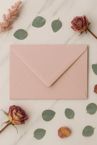 Preview: Briefumschläge - Briefhüllen in altrosa, DIN B6 120g/m² oF, Nassklebung