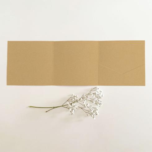 Trippel-Pocketfold-Karte quadratisch (15x15) Recycling-Karton "Kraft Sand" Basic Line