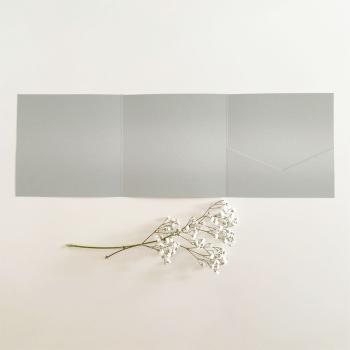 Trippel-Pocketfold-Karte quadratisch (15x15) Premium-Karton "Metallic Platin" Basic Line