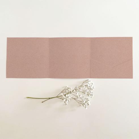 Trippel-Pocketfold-Karte quadratisch (15x15) Recycling-Karton "Kraft Rosè" Basic Line