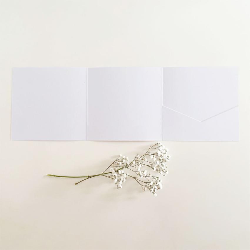 Trippel-Pocketfold-Karte quadratisch (15x15) Recycling-Karton "Recycling Weiss" Basic Line