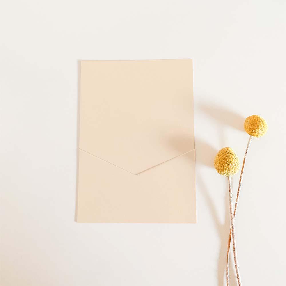 Simple-Pocket-Karte B6 Premium-Karton "Creme"