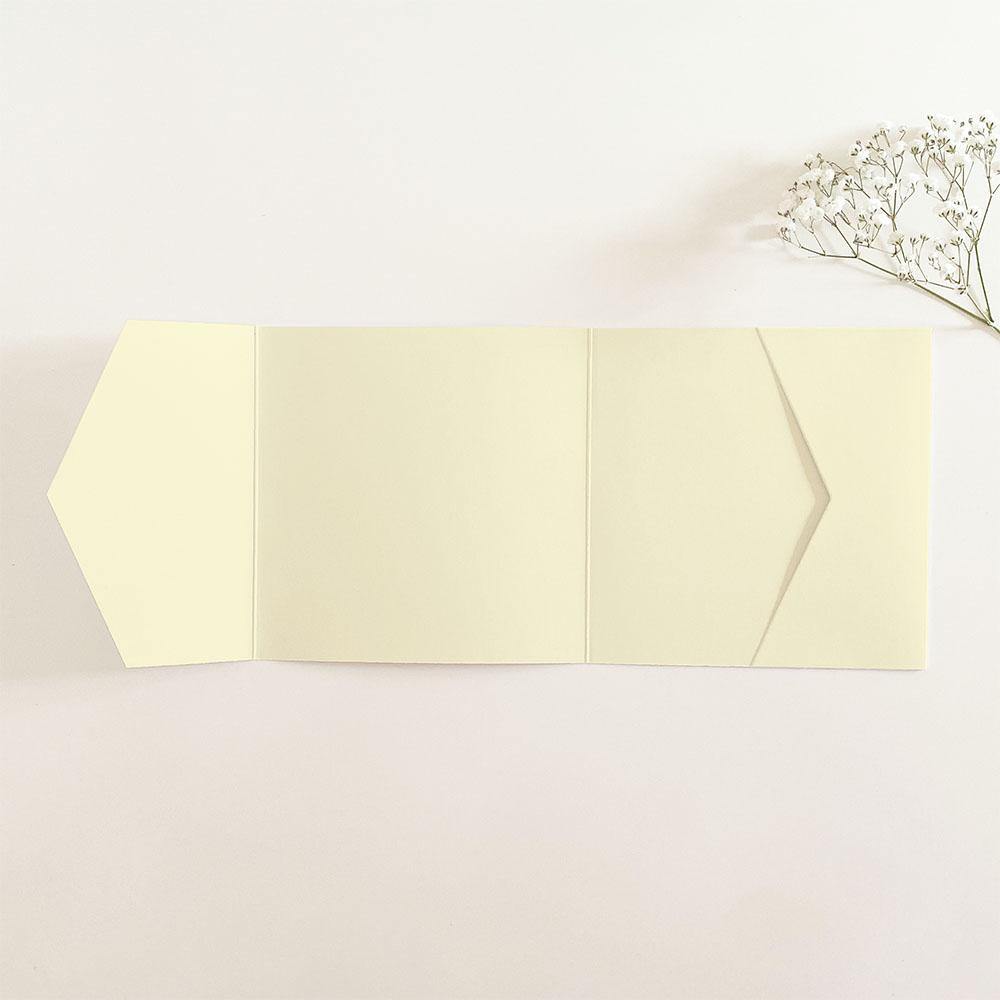 Pocketfold-Karte Quer-Format quadratisch (15x15) Premium-Karton "Hellcreme" Basic Line