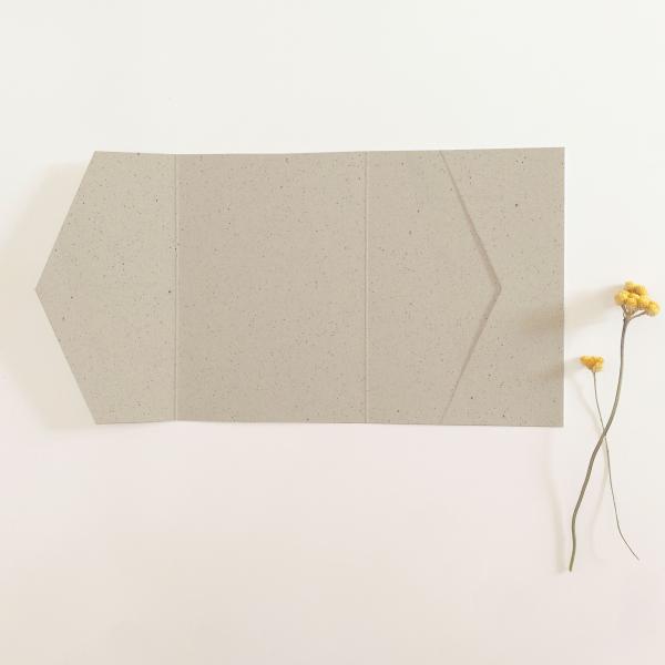 Pocketfold-Karte B6 seitlich Recycling "Kraft Kakao 15%" Basic Line