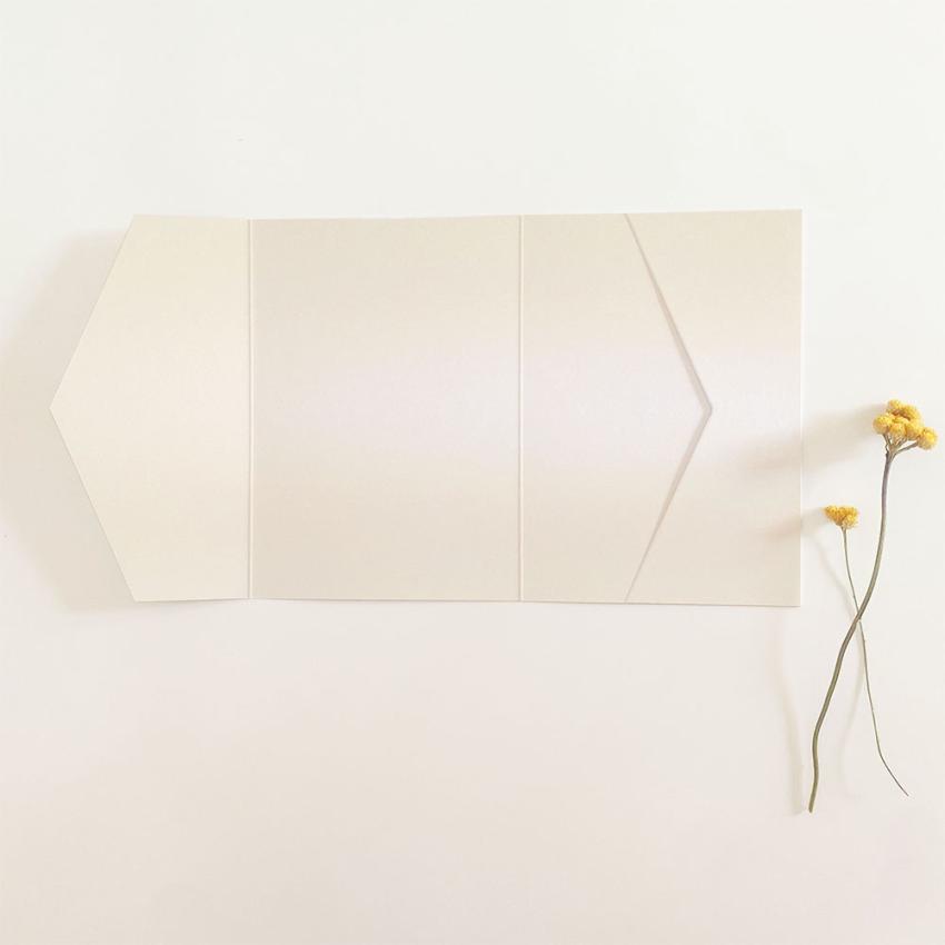 Pocketfold-Karte B6 seitlich Basic-Karton "Perlmutt Crema" Basic Line