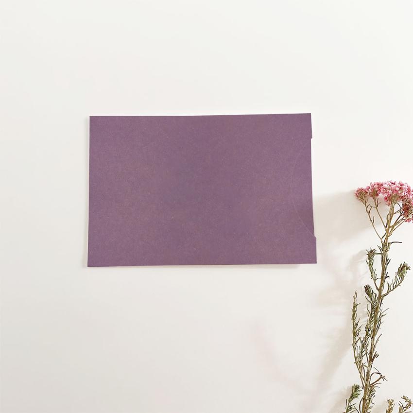 Einstecktasche B6 Recycling-Karton "Kraft Purple" 